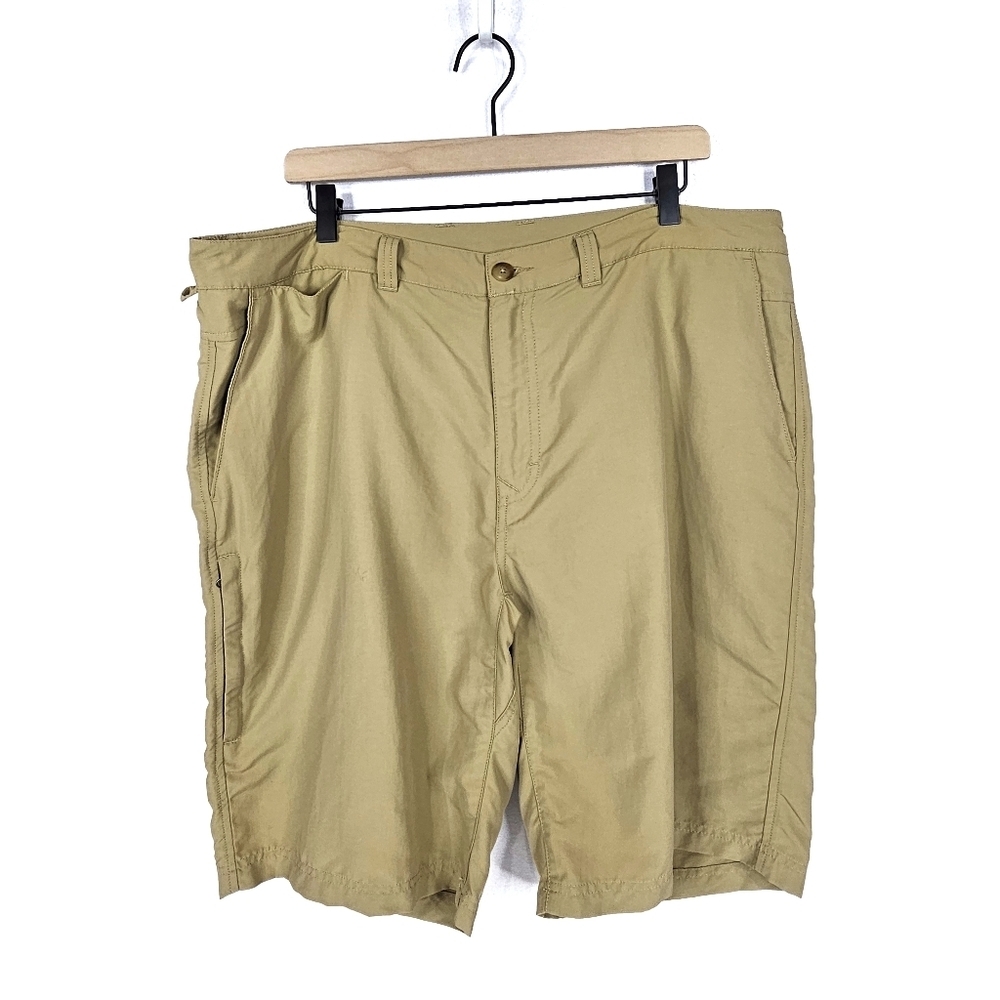 REI Men's Khaki Flat Front Shorts